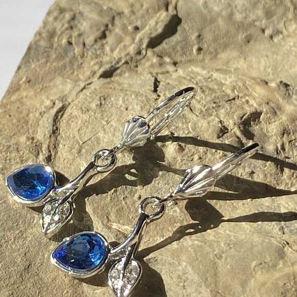 ❤️ Silver Blue Berry Drop Earrings - Picture 3 of 13